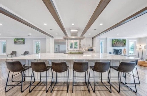 Penhook House | Spacious 7-bedroom house on Smith Mountain Lake private dock beautiful kitchen