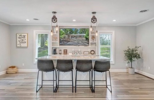 Penhook House | Spacious 7-bedroom house on Smith Mountain Lake private dock beautiful kitchen