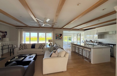 Bridgehampton House | Spacious 7-bedroom Estate with Pool and Spa