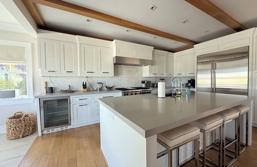 Bridgehampton House | Spacious 7-bedroom Estate with Pool and Spa