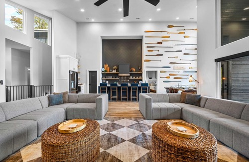 Hot Springs House | Spacious 7-bedroom house with Pool in beautiful Hot Springs