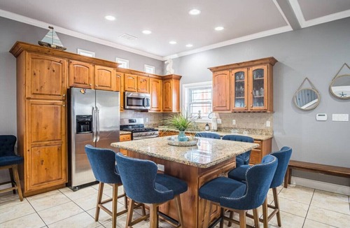 Sand Point House | Spacious 7 Bedroom I Walk to the Beach I Pool/Hot Tub Access