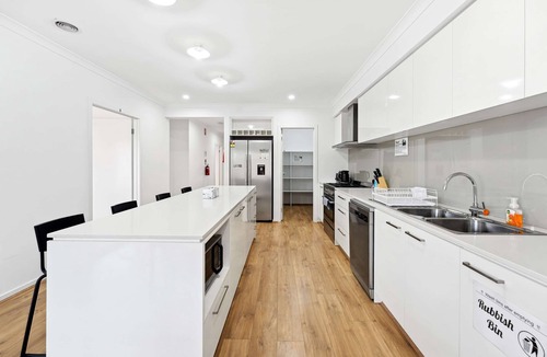 Clyde North House | Spacious 7BR Home in Clyde - Ideal for Groups