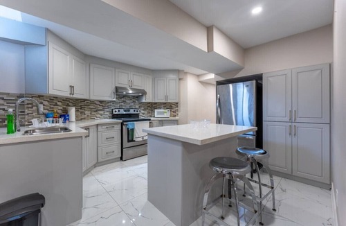 Mount Pleasant House | Spacious 7BR Home w/Private Yard, BBQ & Fast WiFi!