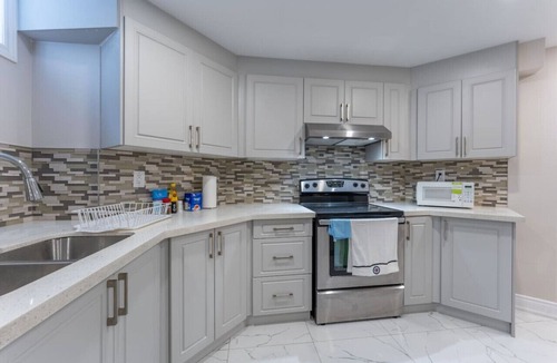 Mount Pleasant House | Spacious 7BR Home w/Private Yard, BBQ & Fast WiFi!