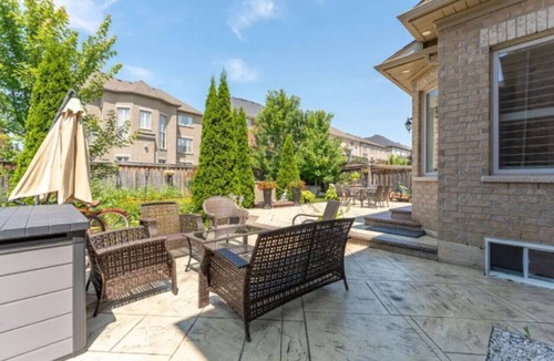 Mount Pleasant House | Spacious 7BR Home w/Private Yard, BBQ & Fast WiFi!