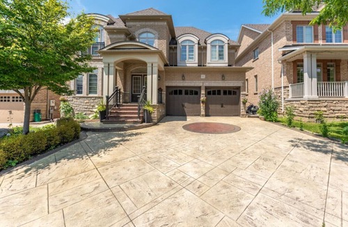 Mount Pleasant House | Spacious 7BR Home w/Private Yard, BBQ & Fast WiFi!