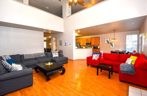 Barker House | Spacious 7BR Houston Home w/Pool, Game Room & BBQ