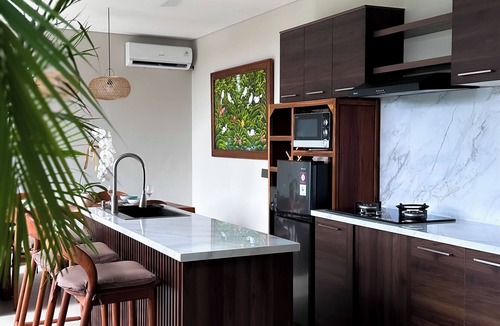 Singapadu Tengah Villa | Spacious 8-bedroom villa in delightful Ubud Bali with AC comfort