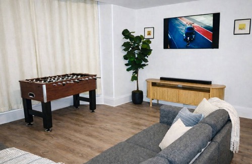 Danielson House | Spacious 8BR Home w/Foosball & Parking