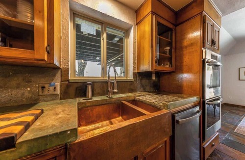 Gonzales House | Spacious 90 Acre Ranch, Ideal for Families, Reunions, Events, Sleeps 13