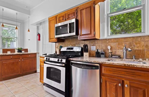 Northwest House | Spacious 9BR Takoma DC Retreat