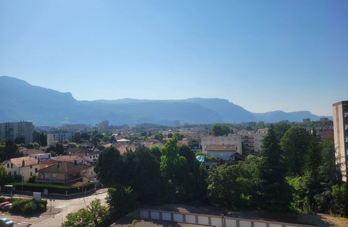 Saint-Martin-d'Heres Apartment | Spacious apartment Saint-Martin-d'Hères 6 pers