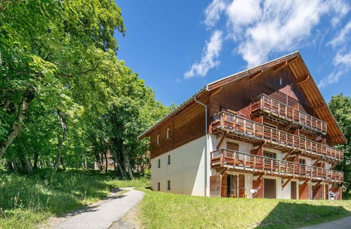 Saint-Sorlin-d'Arves Apartment | Spacious apt 7 ppl, mountain view balcony