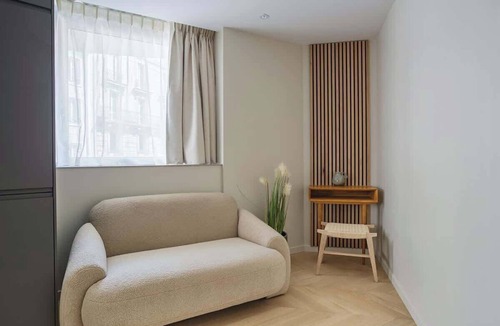 Necker Apartment | Spacious AC flat Luxembourg St Germain des près
