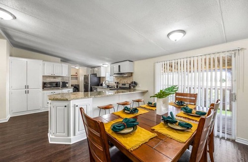 Conroe House | Spacious Accessible Pet-Friendly 3BR Home Sleeps 12