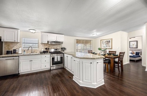 Conroe House | Spacious Accessible Pet-Friendly 3BR Home Sleeps 12