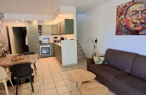 Les Hauts de Canet Apartment | Spacious Air-Conditioned Duplex WiFi et Private Parking – 6SIERRA223