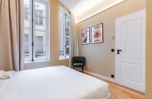 Arsenal Apartment | Spacious Air-Conditioned Apartment in Bastille, Paris 11th