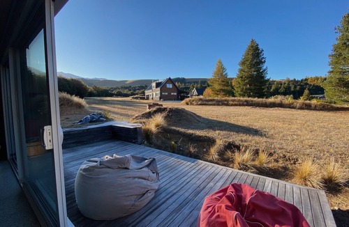 Castle Hill House | Spacious All-Day Sun!