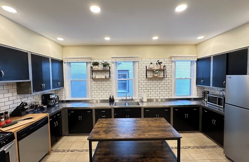 Front Park Apartment | Spacious Allentown Retreat, Porch + Walkable Location, King Bed + Sauna