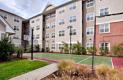 Egg Harbor Township Condo | Spacious and Modern Suite in Egg Harbor Township