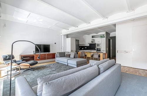 el Fort Pienc Apartment | spacious and bright apartment next to Arc del Triomf