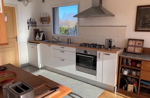 Pont-l'Abbe House | Spacious and bright house on large plot 10 min walk from Pont L' Abbé