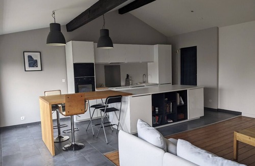 Saint Seurin - Fondaudege Apartment | Spacious and bright haven of peace