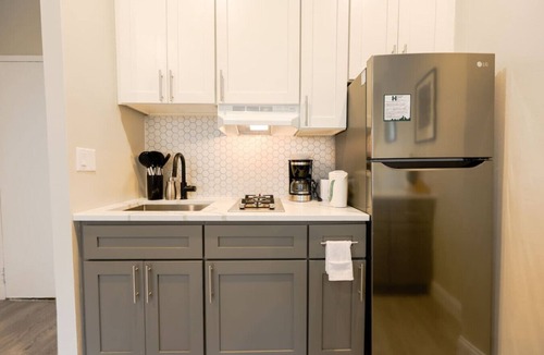 Prudential - St. Botolph Apartment | Spacious and Bright Studio