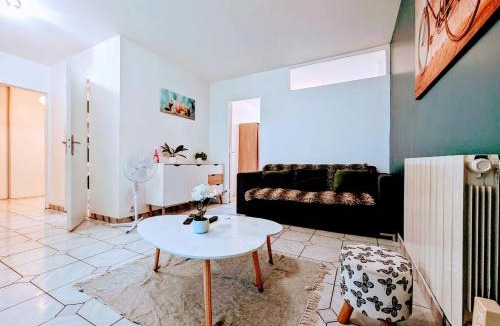 Pyramides Apartment | Spacious and comfortable apart with terrace in downtown