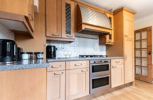 Chandler's Ford House | Spacious and Comfortable Home