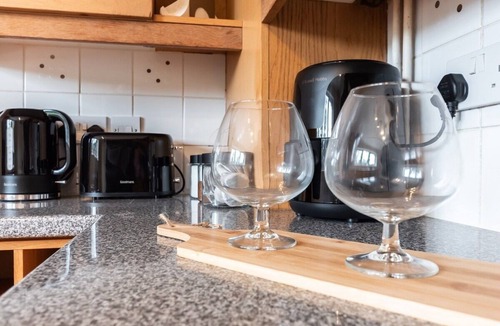 Chandler's Ford House | Spacious and Comfortable Home