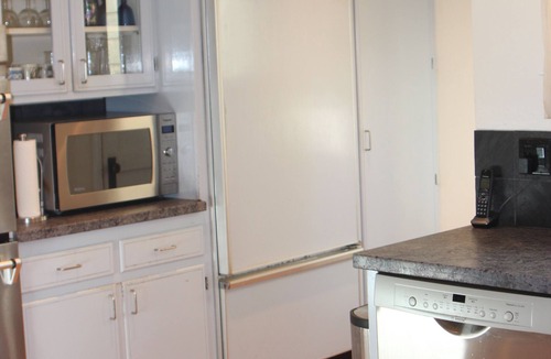 Marina District House | Spacious and Charming Marina District Home Steps from the Bay