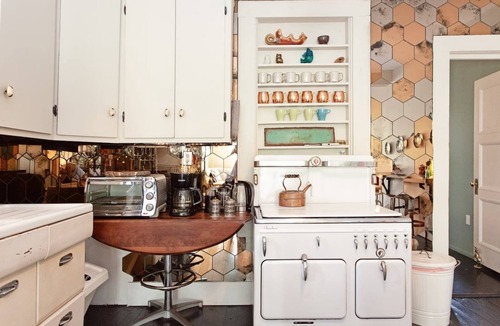 East Cesar Chavez House | Spacious and Charming- Walk to Rainey Street