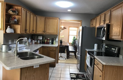 Rochester House | Spacious and clean house near airport, theater and shopping center