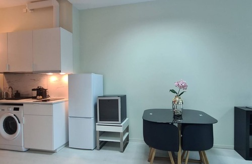 Hortaleza Apartment | Spacious and Comfortable Studio