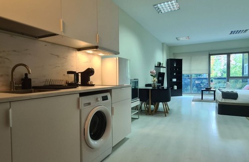 Hortaleza Apartment | Spacious and Comfortable Studio
