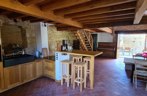 Sabran Apartment | Spacious and comfortable 3-star apartment