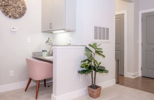 Morrisville Apartment | Spacious and Comfy 1BR Gym, Pool+Balcony
