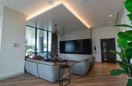 Willowdale Apartment | Spacious and Contemporary 1-Bedroom in Toronto
