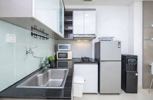 Pluit Apartment | Spacious And Contemporary 2Br Apartment Green Bay Condominium