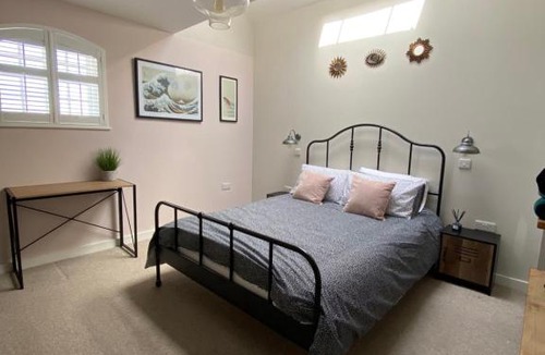 Lewes Apartment | Spacious And Contemporary Apartment