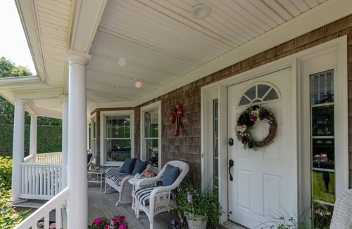 Water Mill House | Spacious and Conveniently Located Home in Southampton/Water Mill/Shinnecock