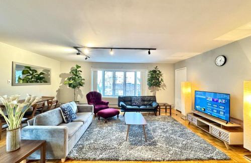 Guttenberg Apartment | Spacious and Convinient near NYC Parking Available