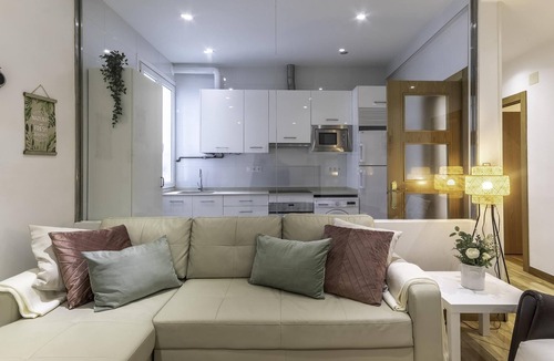 Bilbao City Centre Apartment | Spacious and cosy in the Azkuna Centre