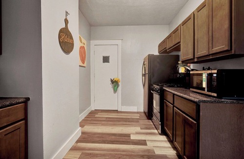 Rochester House | Spacious and cozy home 1 min walk to Kodak Ctr 2bd