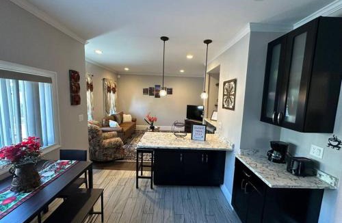 Malden Apartment | Spacious and Cozy- near T-station-Quiet Neighborhood!