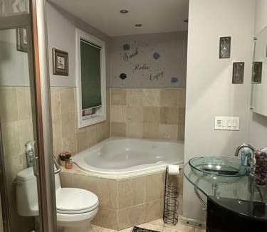 Malden Apartment | Spacious and Cozy- near T-station-Quiet Neighborhood!