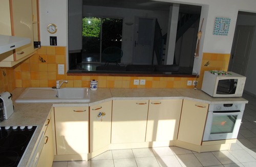 Andernos-les-Bains House | Spacious and bright villa in Andernos 200M from the Beach, sleeps 8-10